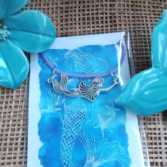 New in package Mermaid Necklace - Picture 3 of 10